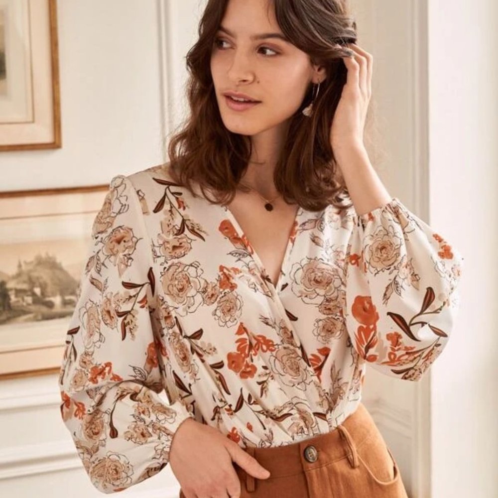 Shein Floral Lantern Sleeve Bodysuit Size XS(2)